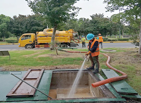 江汉石油管理局化油池清理