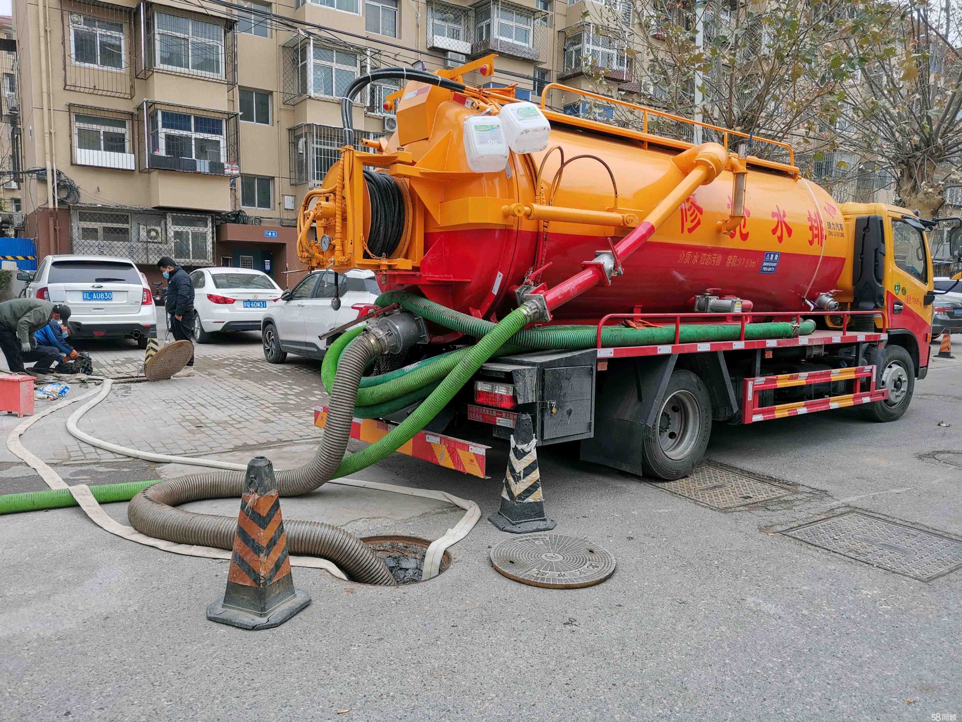 江汉石油管理局抽粪吸污